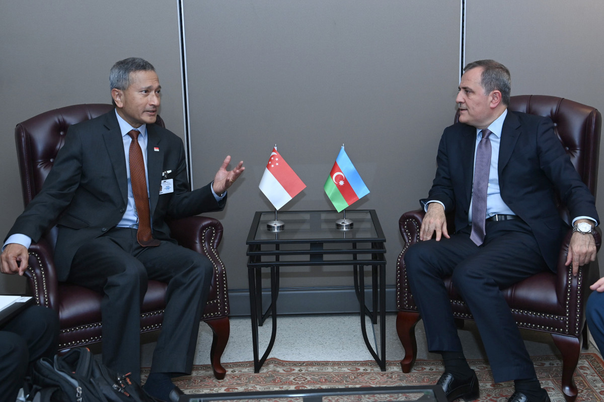 Azerbaijan's FM meets with the Minister of Foreign Affairs of Singapore