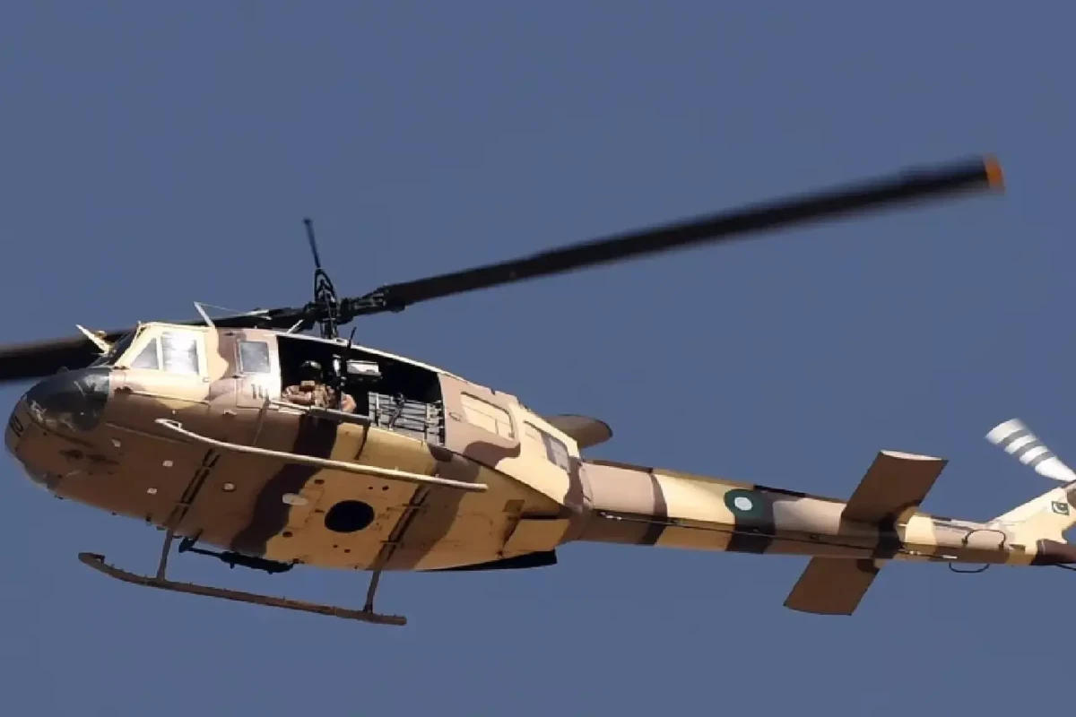 Pakistani military helicopter crashes killing six soldiers