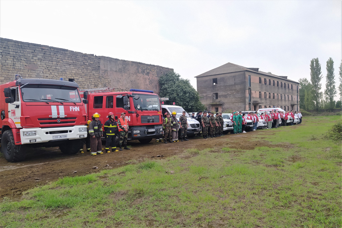 MES and Azerbaijan Red Crescent Society hold joint tactical-special exercise