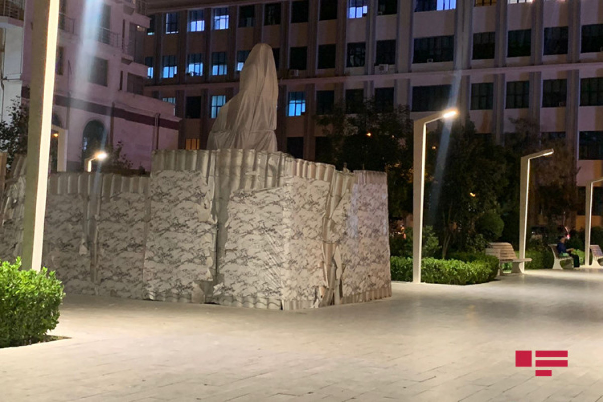 People's artist Tofig Guliyev's monument has been erected in Baku-PHOTO 
