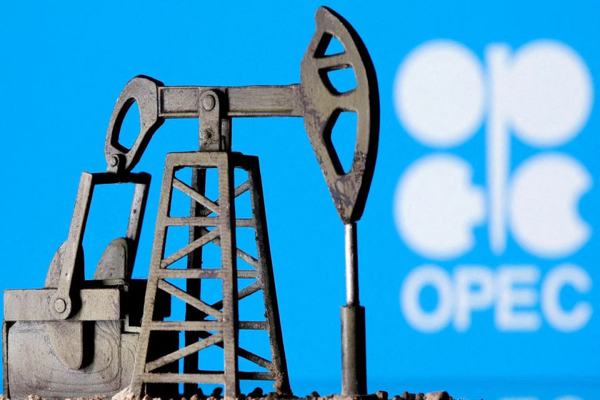 Oil holds steady on prospect of OPEC+ output cut, weaker dollar