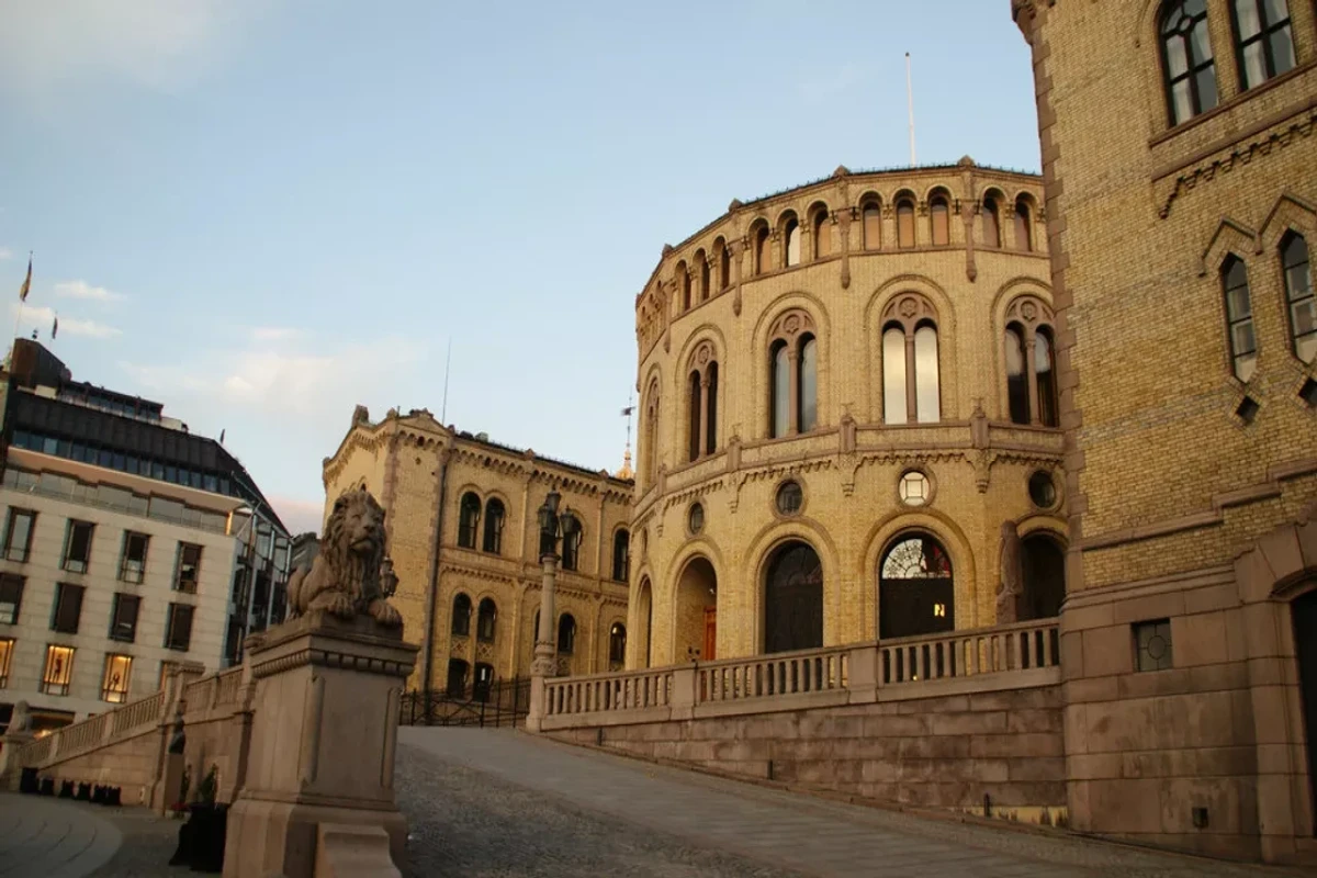 Over 90 people arrested as demonstration near Iranian Embassy in Oslo turns violent