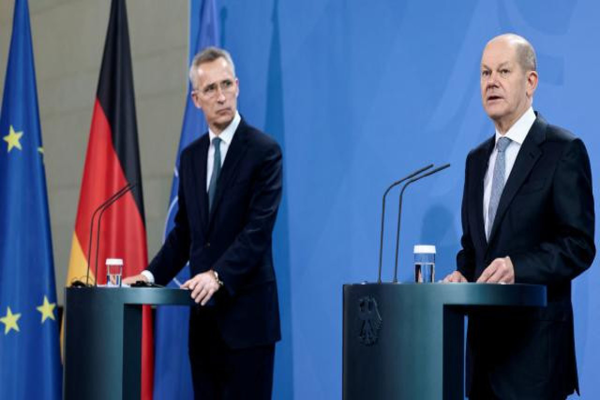 Jens Stoltenberg, Olaf Scholz