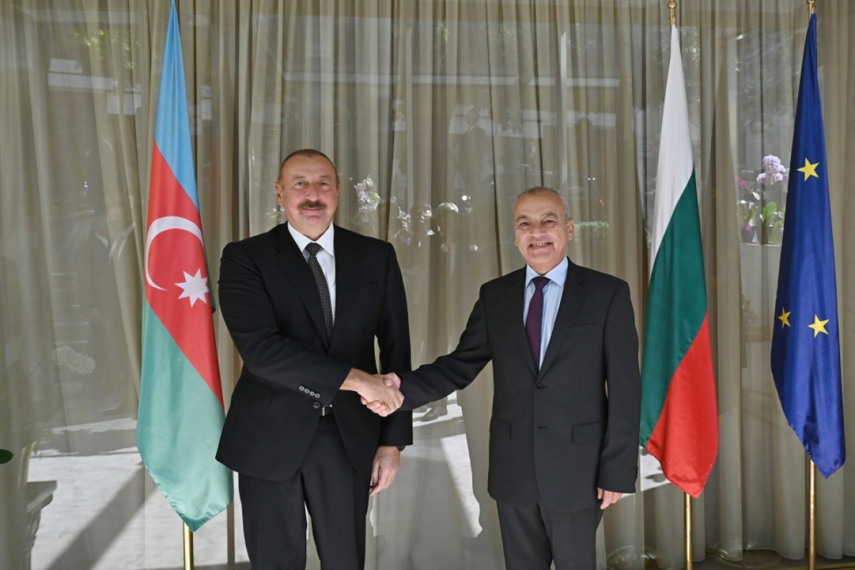 It is the right time for Azerbaijan's and Bulgaria's business people to participate in mutual projects: President Ilham Aliyev