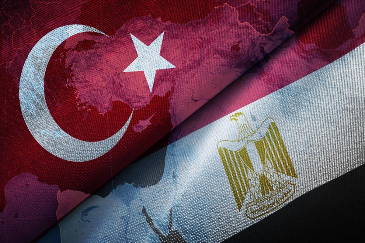 Flags of Türkiye and Egypt