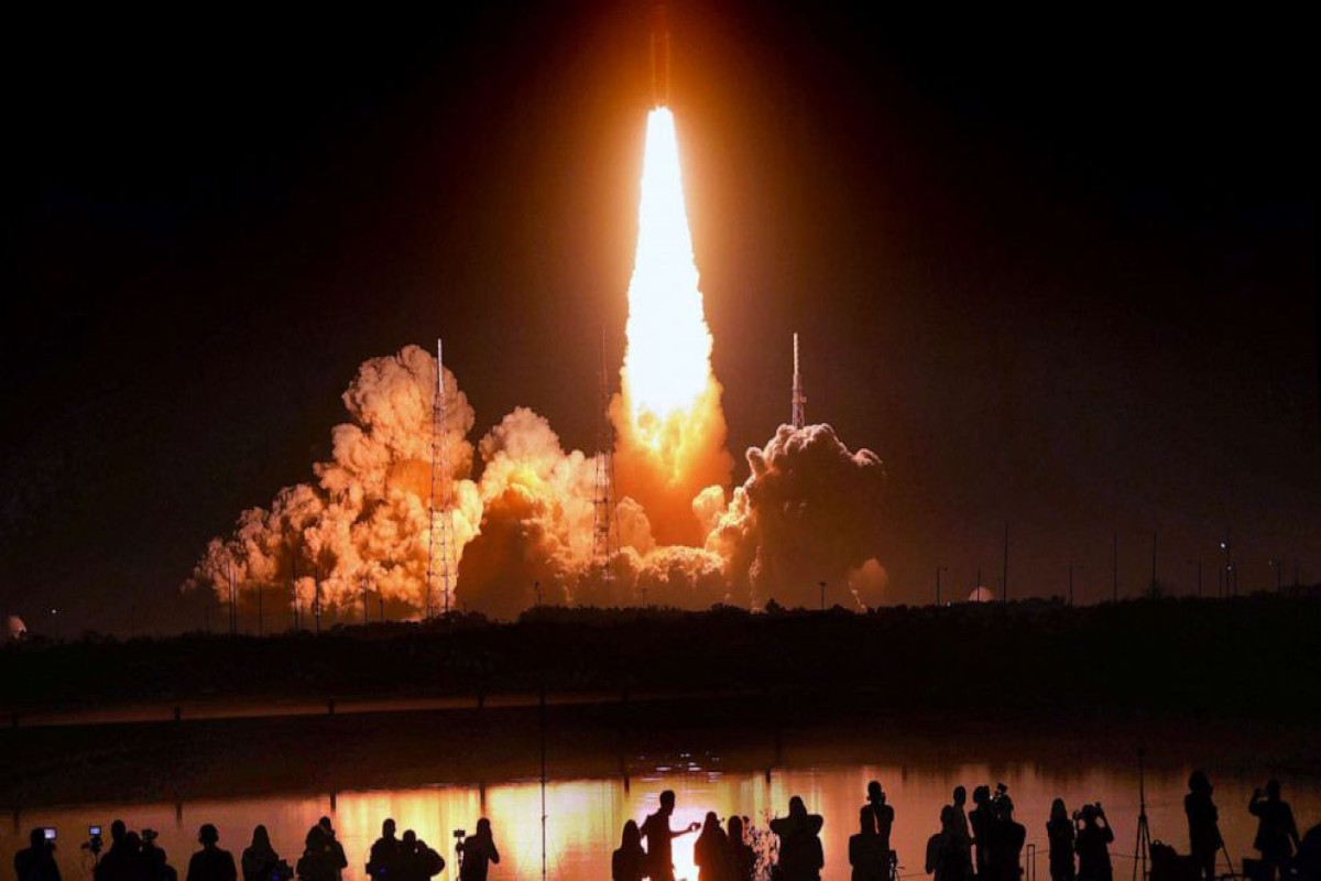 NASA announces 4 astronauts who will travel around the moon on Artemis II
