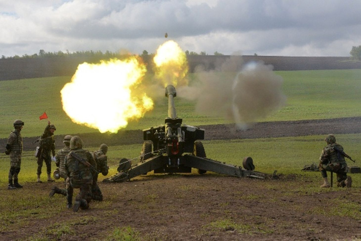 Artillery units of Armed forces of Moldova and Romania conduct joint military drills