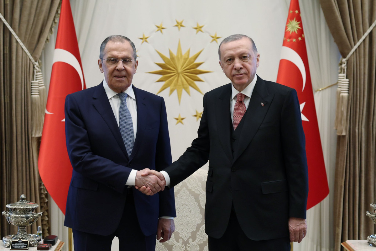 Erdogan receives Russian FM for talks