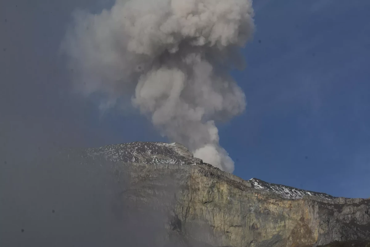 Deadly volcano may awaken, Colombian Authorities begin evacuation