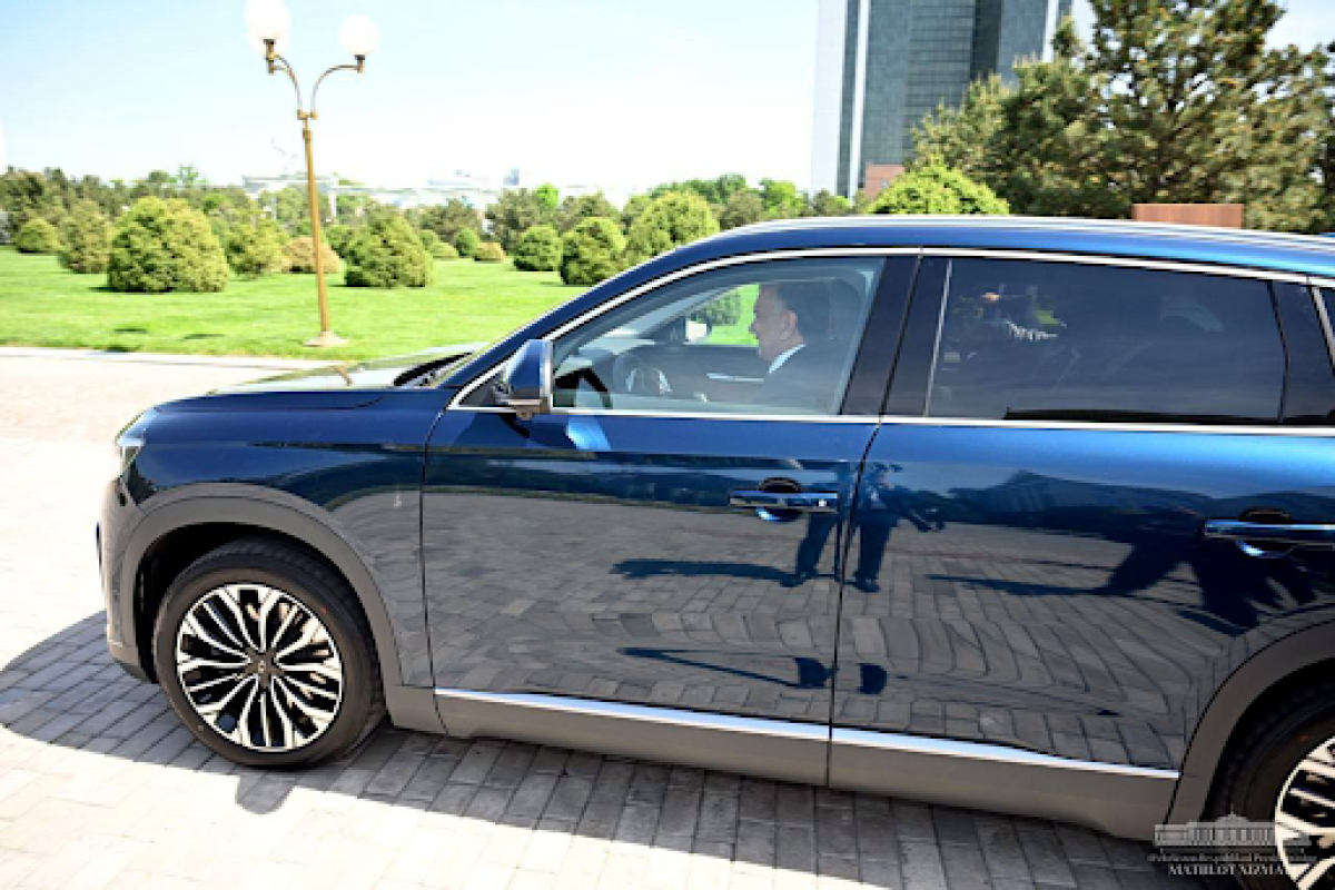 Togg electric car presented to Uzbek President-PHOTO 