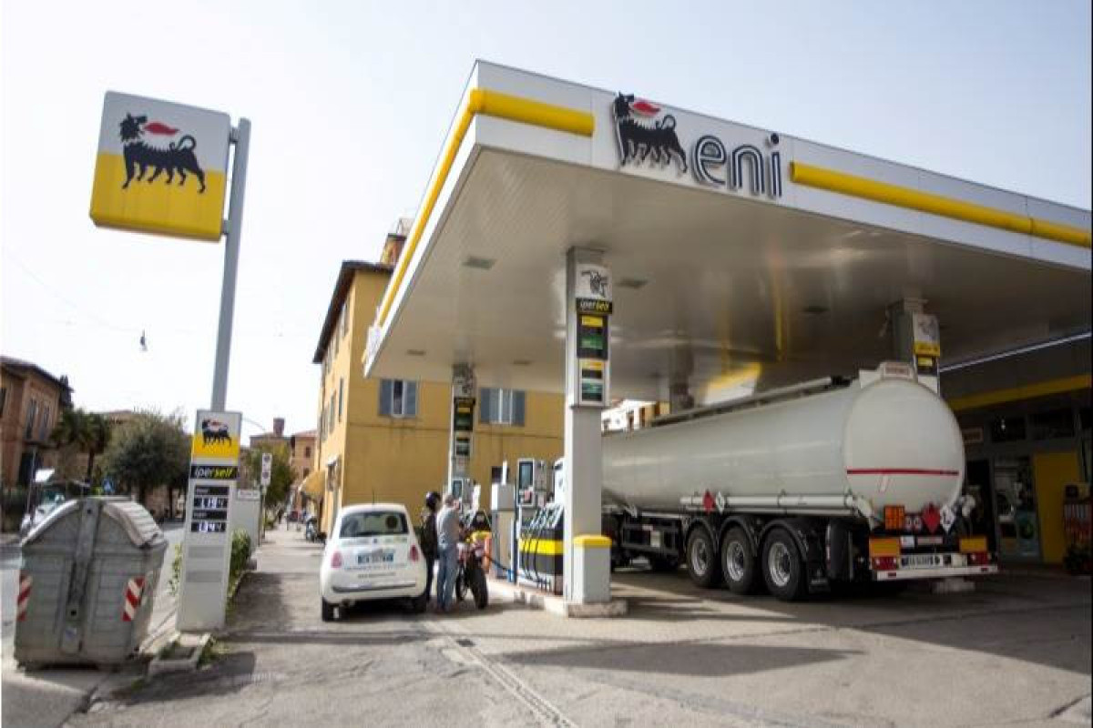 Italian gov't reappoints Descalzi as Eni's CEO