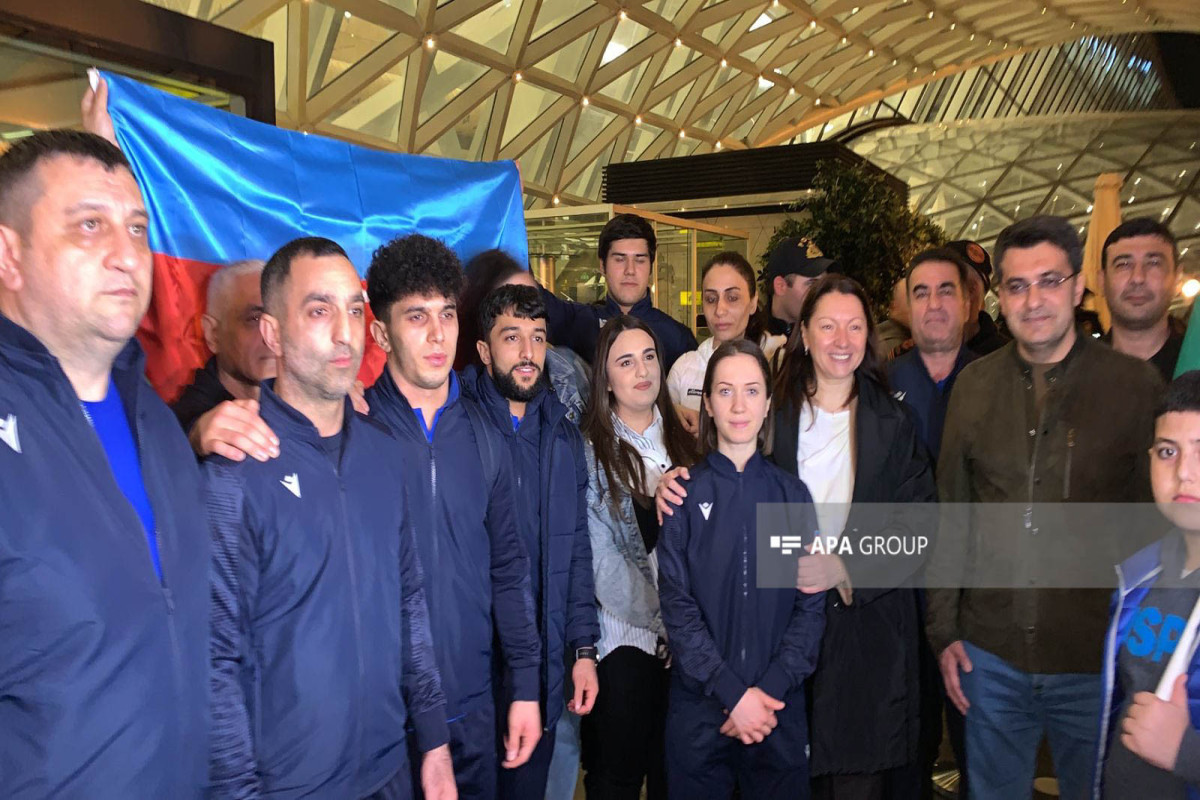 Azerbaijani weightlifters returned home-PHOTO 