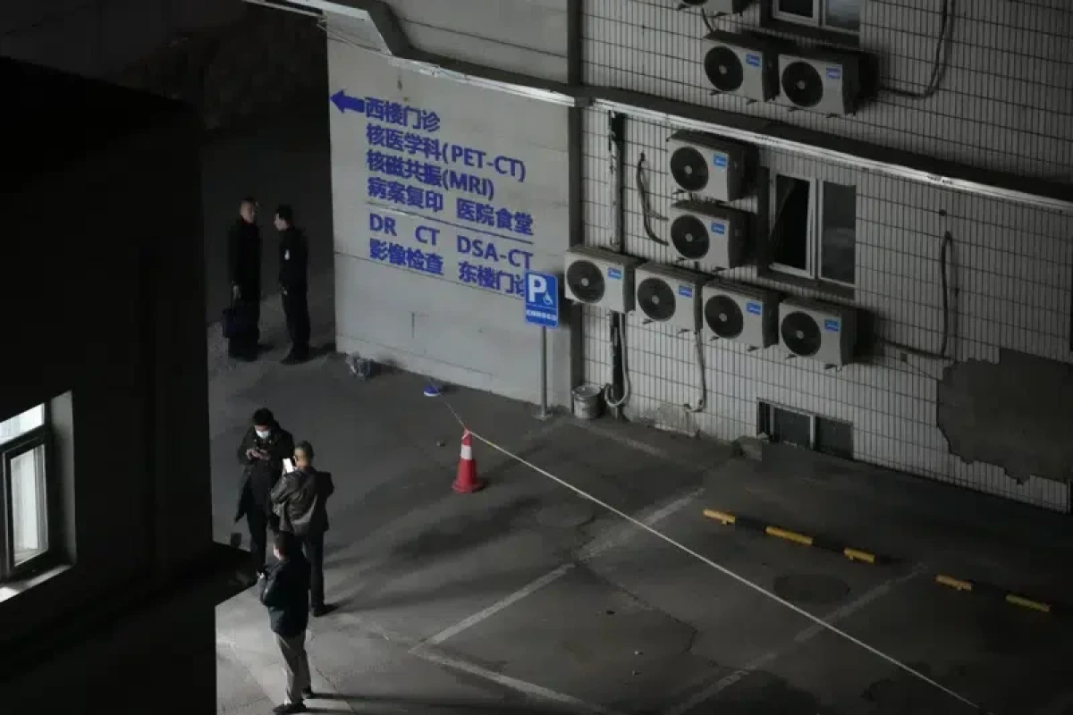 Investigation underway after 21 killed in Beijing hospital fire