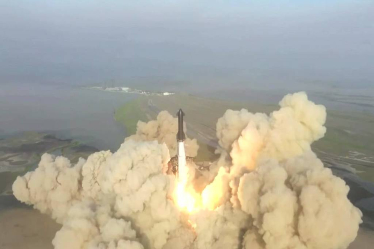 SpaceX's 1st Starship launches on epic test flight, explodes in 'rapid unscheduled disassembly'