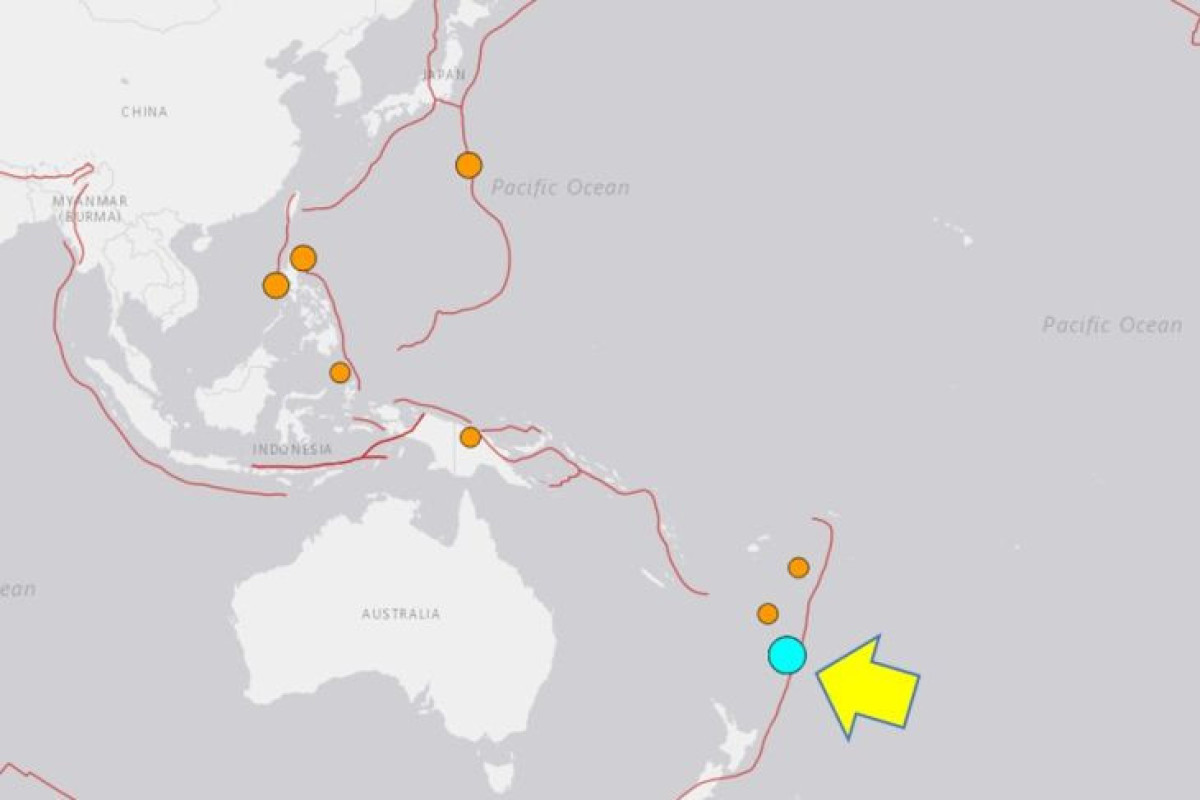 Powerful earthquake jolts off western Indonesia, thousands of residents flee coastal areas