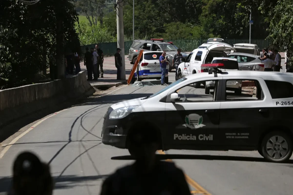 7 dead in Brazil shootout between police, suspected robbers