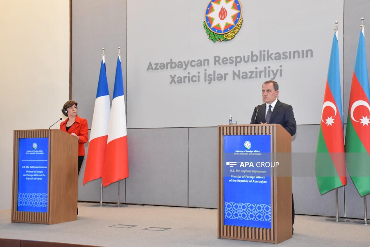 French FM invites her Azerbaijani counterpart to France