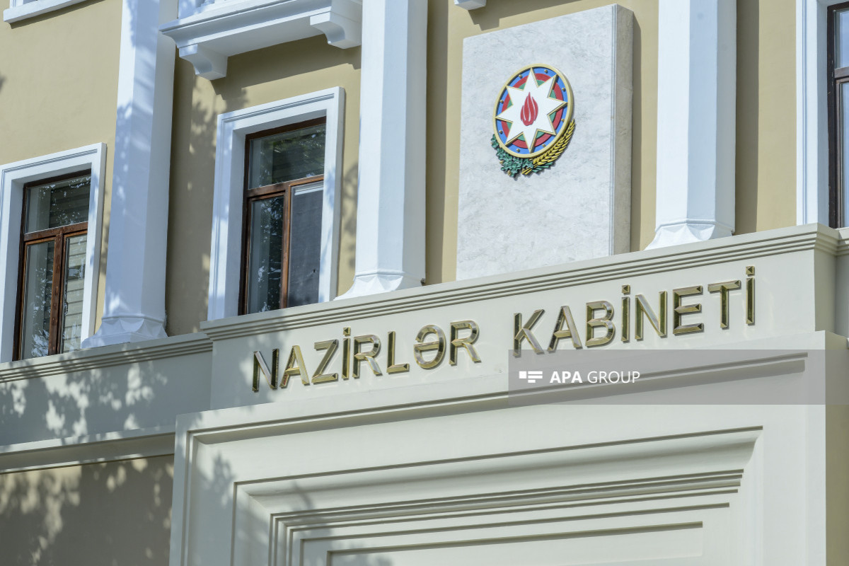 Azerbaijani PM decrees to approve report form on efficient use of energy resources