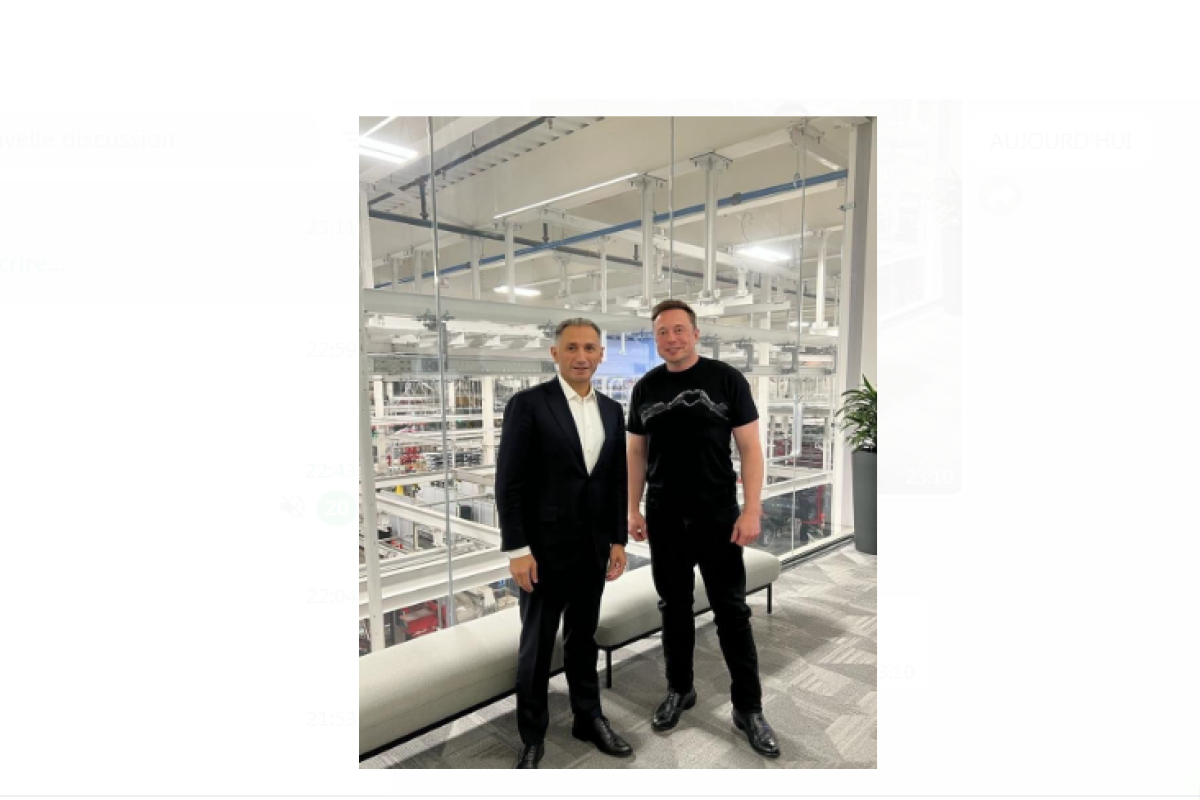 Azerbaijani Minister of High Technologies meets with Elon Musk
