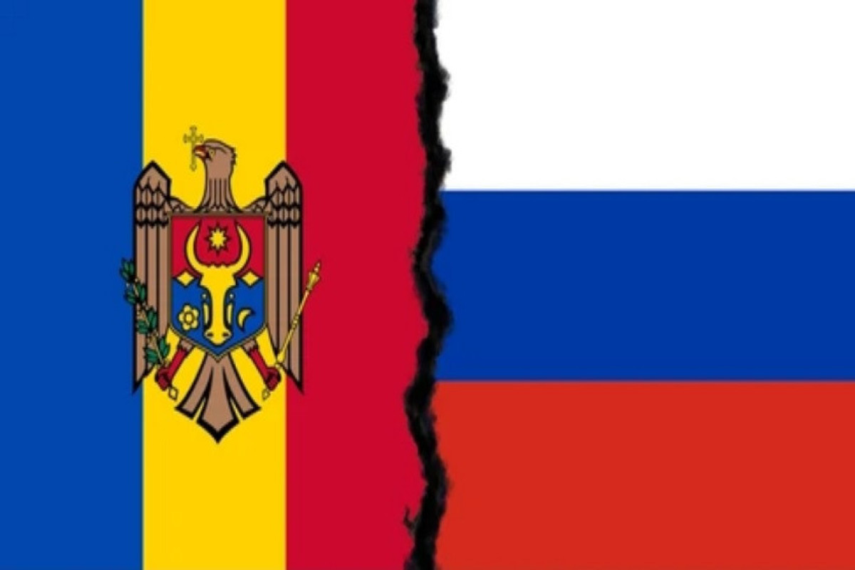 Russian diplomats expelled from Moldova flying off home