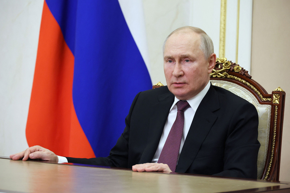 Putin says US foreign policy adds “fuel to the fire”