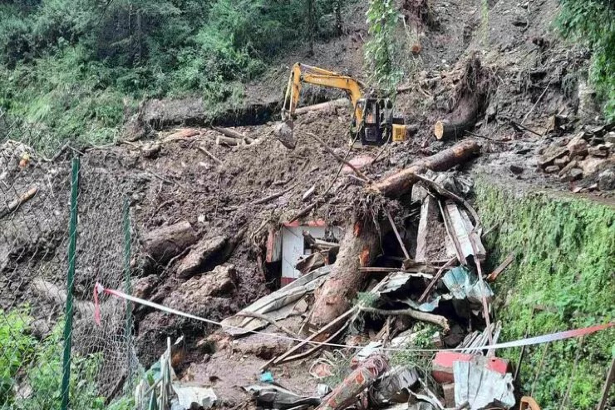 Heavy rain and landslides in India kill at least 72