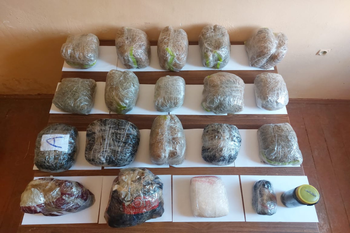 Azerbaijan prevents smuggling of 29 kg of drugs from Iran
