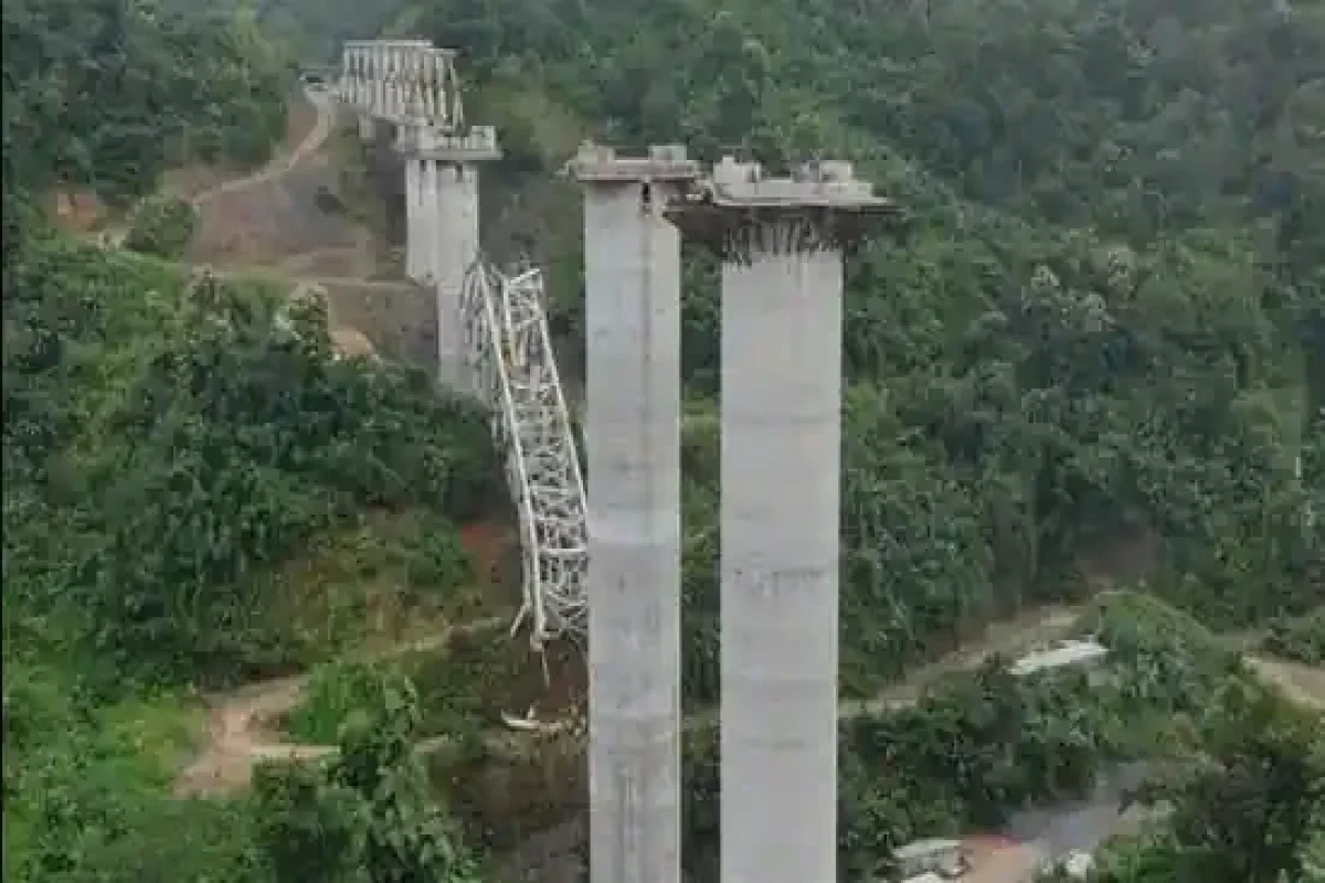 At least 17 killed as under construction bridge collapses in northeast India