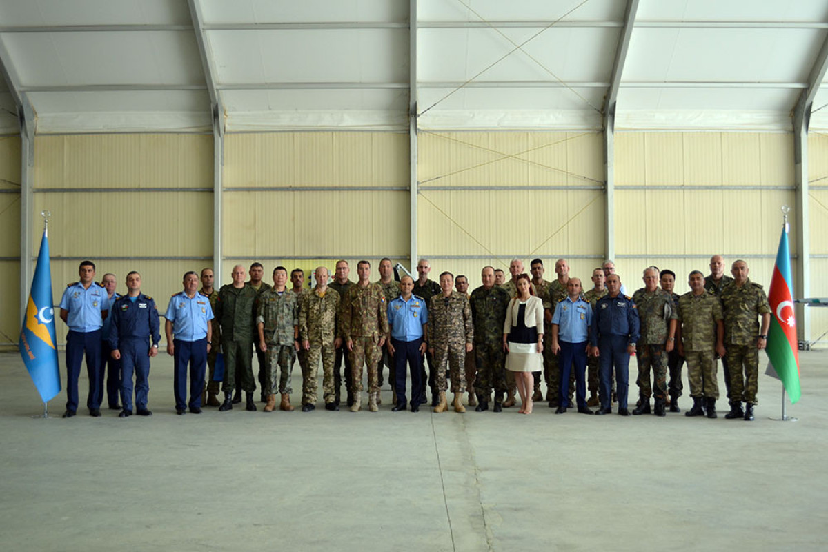 Military attachés got acquainted with UAVs in arsenal of Azerbaijan Army -PHOTO 