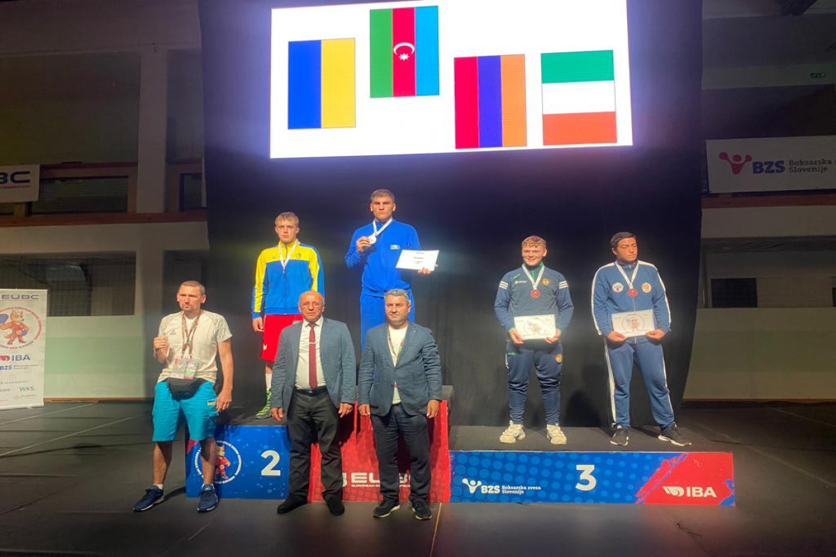 Azerbaijani boxers claim 2 gold, 2 bronze medals