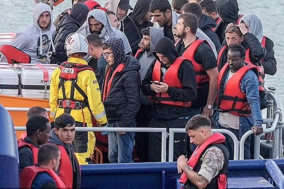 Illegal migrants to be electronically tagged in new ‘stop the boats’ plan in UK