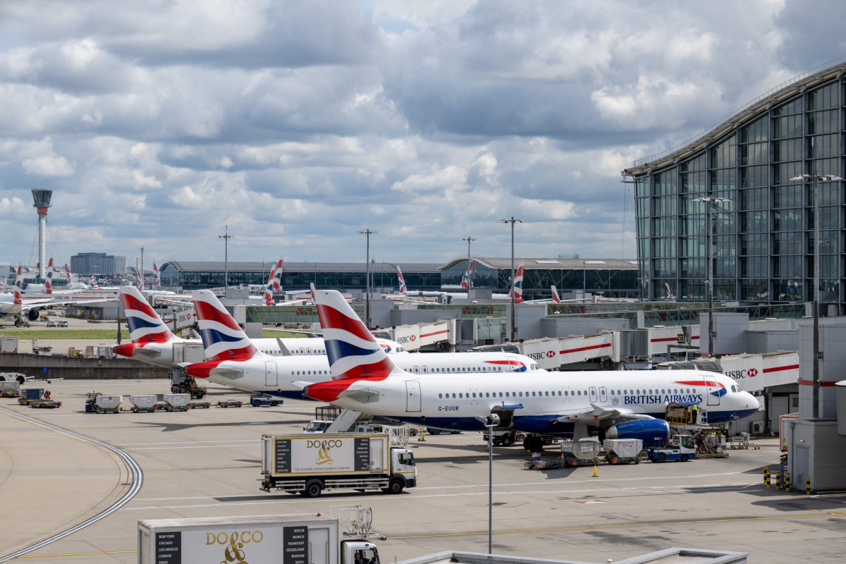UK air traffic disruption caused by flight data issue