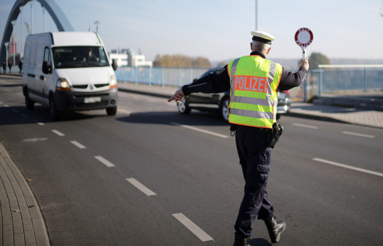 Germany to extend border controls with Poland, Czech Republic, Switzerland