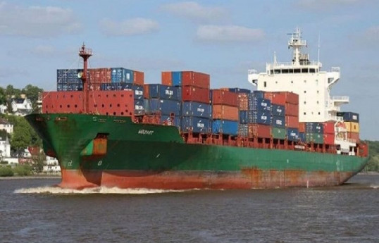 Iran Revolutionary Guards seize two vessels smuggling 4.5 million liters of fuel