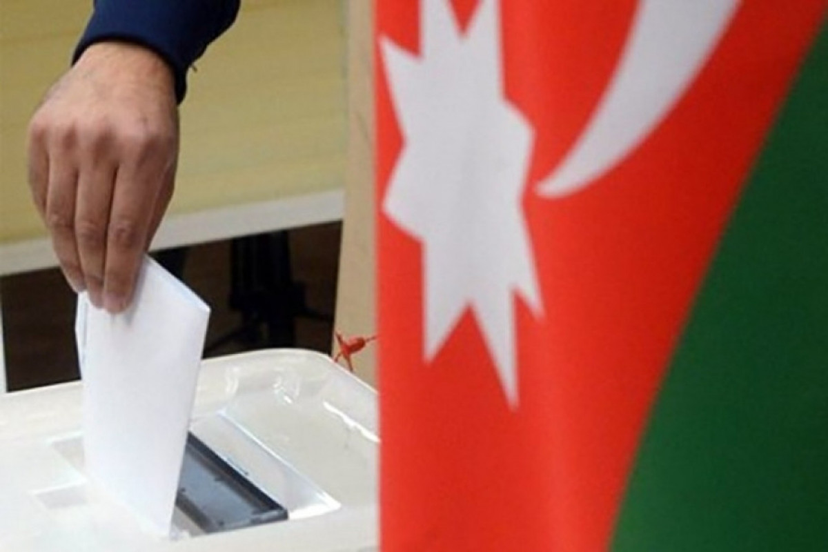 Azerbaijan declares early presidential elections