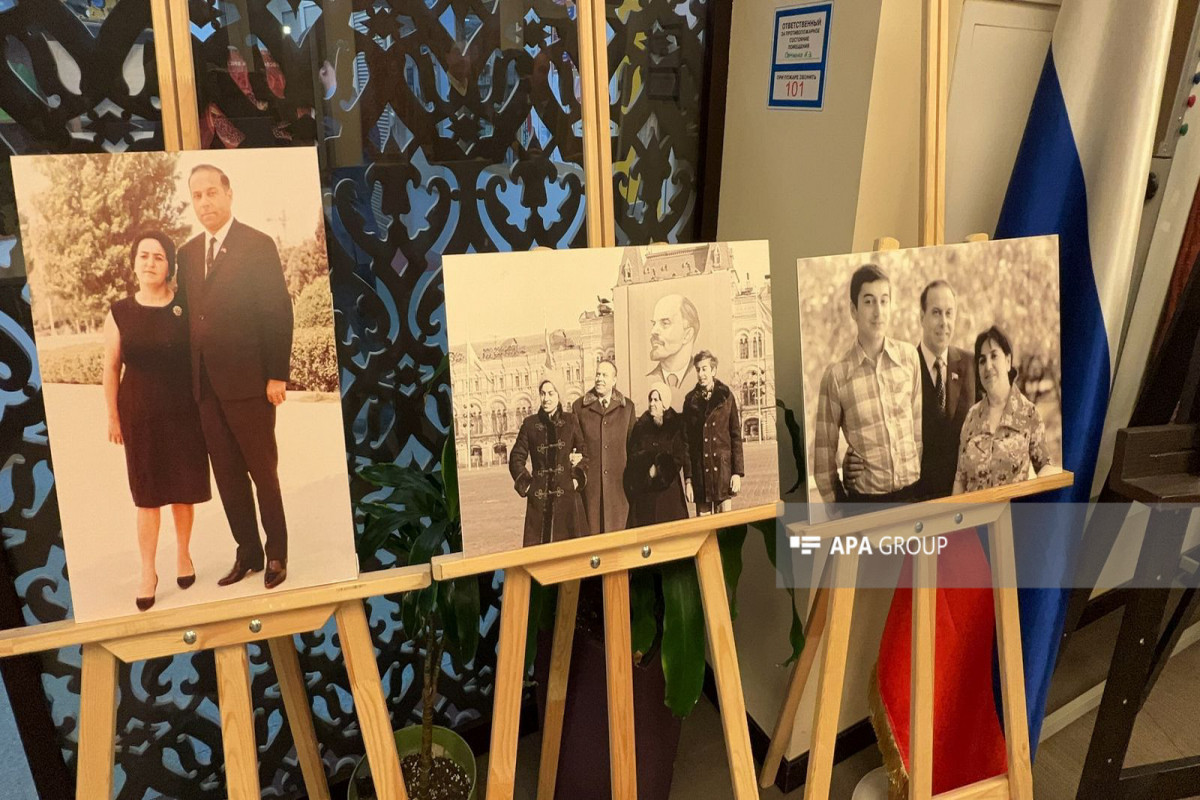 Moscow hosts exhibition of Heydar Aliyev's photos kept in AZERTAC chronicle-PHOTO 