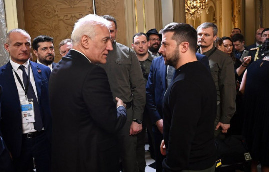 Ukrainian President meets with Armenian counterpart in Argentina