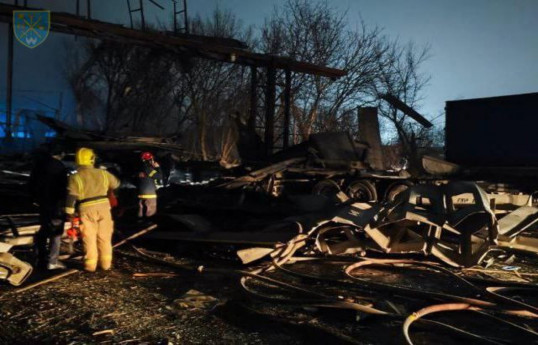 Russia strikes Kyiv, injuring 53 people