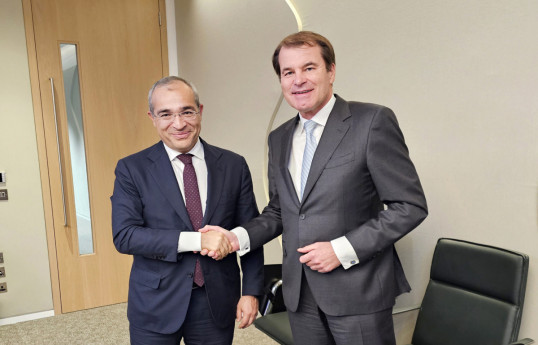 Mikayil Jabbarov, EBRD Governor for the Republic of Azerbaijan, Minister of Economy and Jürgen Rigterink, First Vice President of the European Bank for Reconstruction and Development (EBRD)