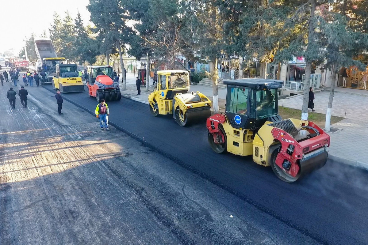 Azerbaijan President allocates AZN 500,000 for reconstruction of highways in Gala, Buzovna settlements