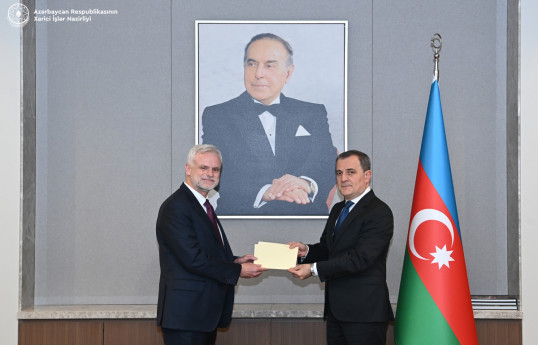 Newly appointed US ambassador presented copy of his credentials to Azerbaijani FM
