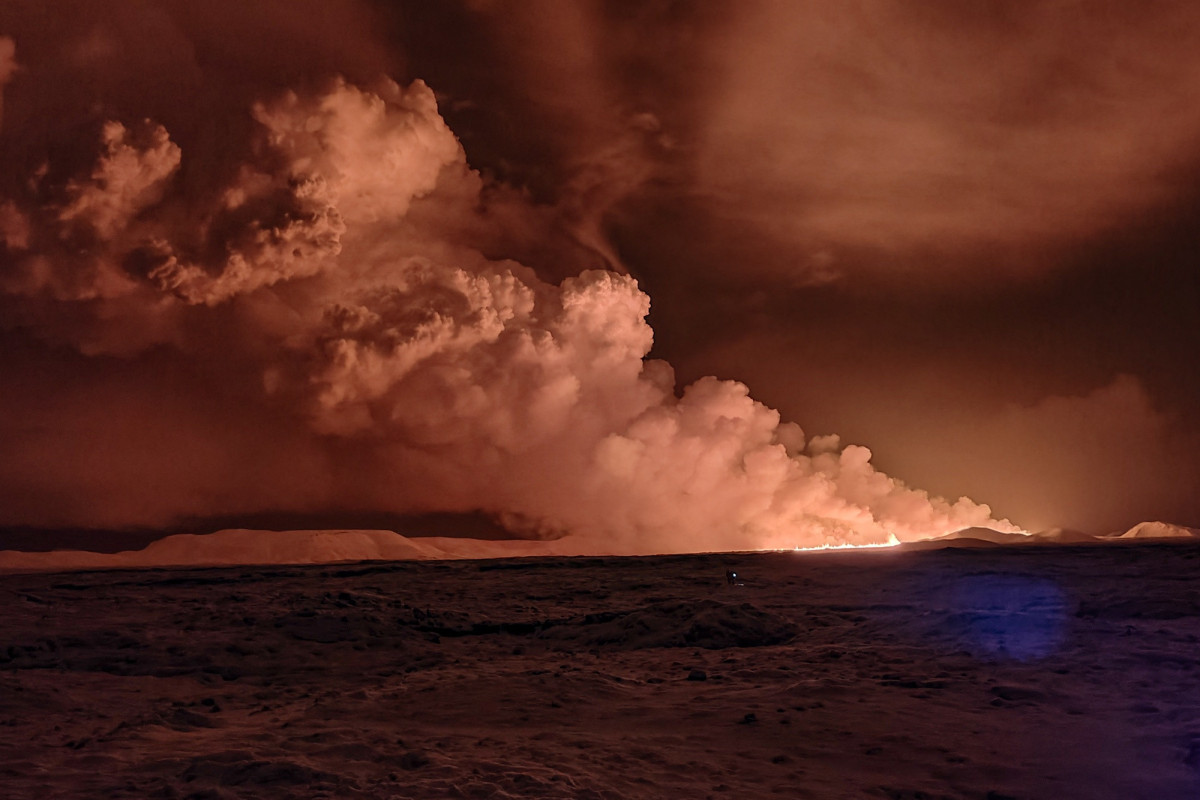 Iceland volcano erupts near Blue Lagoon