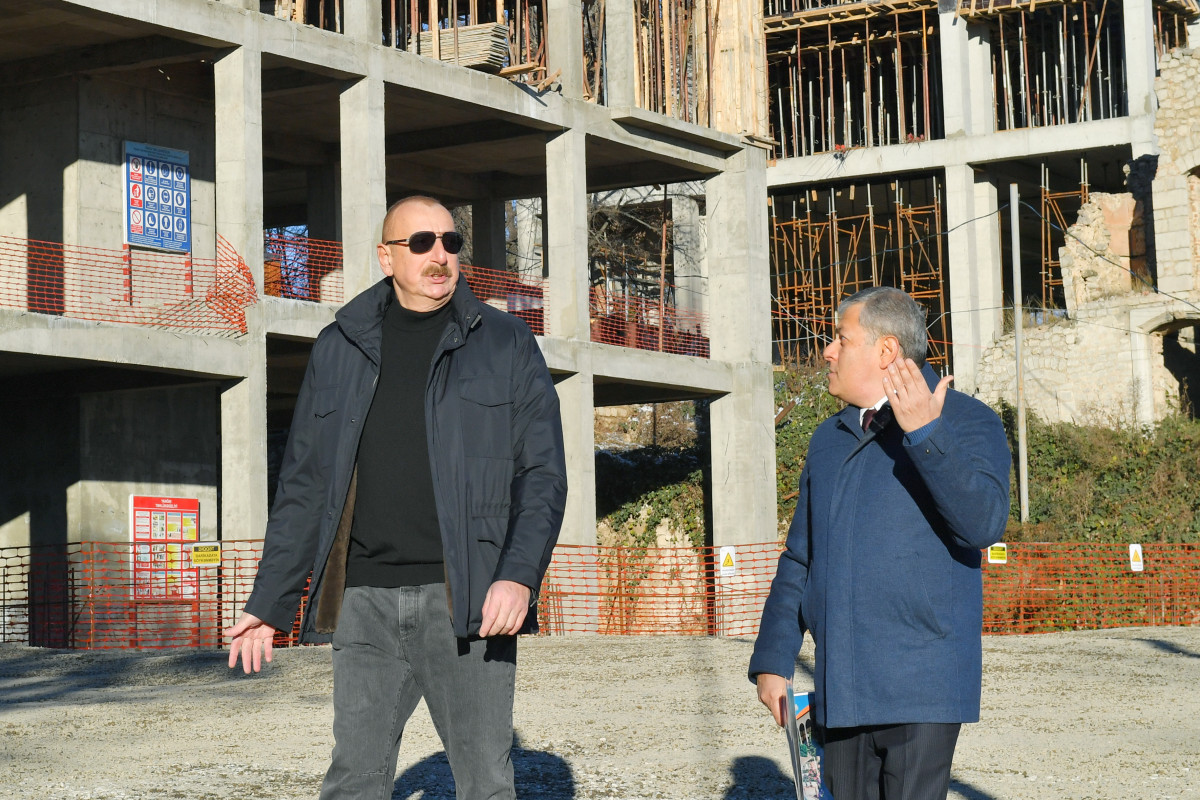Azerbaijani President got acquainted with construction works carried out in Garabagh street of Shusha city