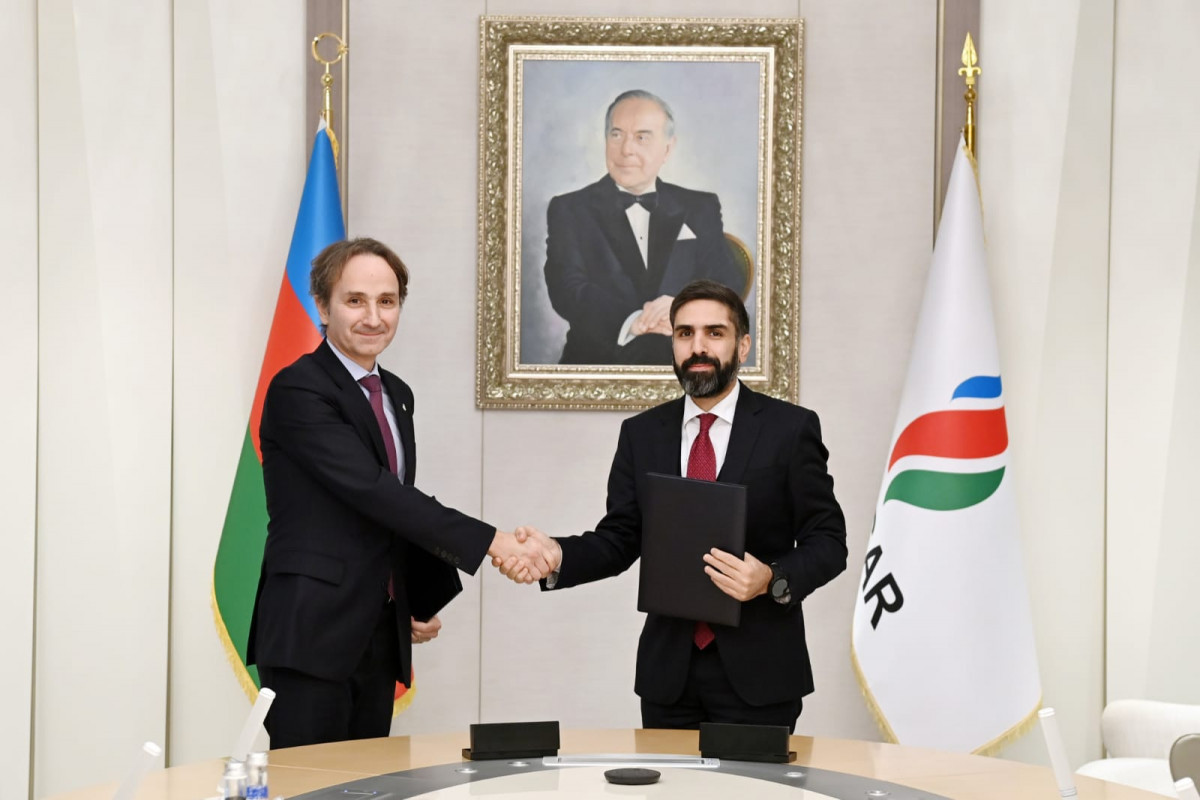 Philippe Mathieu, Equinor’s Executive Vice President for International Exploration and Production and Rovshan Najaf, President of the State Oil Company of Azerbaijan Republic (SOCAR)