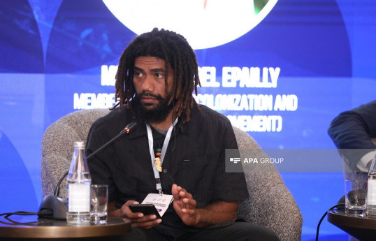 Alex Loic Oue Toura, the Chairman of the Association of New Caledonian Artists