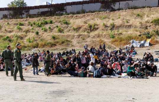Mexico to boost measures aimed at curbing migration to US