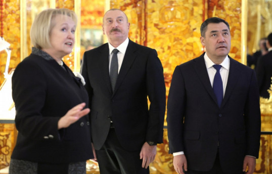 Azerbaijani President Ilham Aliyev visits Catherine Palace in Saint Petersburg - UPDATED 
