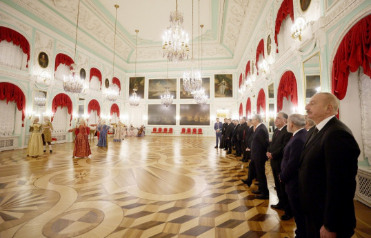 President Ilham Aliyev visited Grand Peterhof Palace in Saint Petersburg