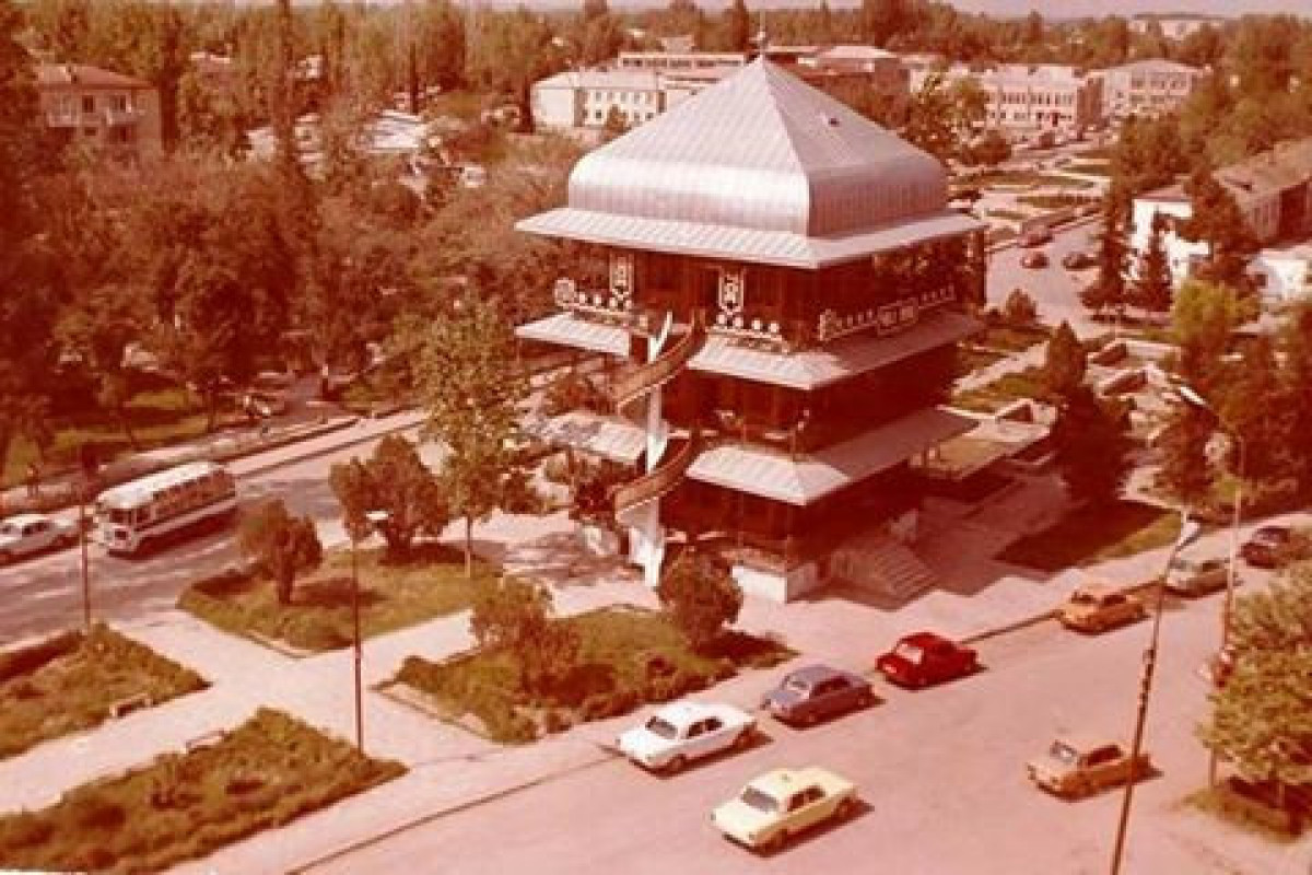 Azerbaijan to rebuild Aghdam’s famous Tea House in its former place