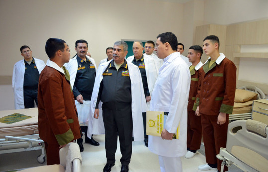 Azerbaijan Defense Ministry’s leadership visits hospital on the eve of the holiday-VIDEO 